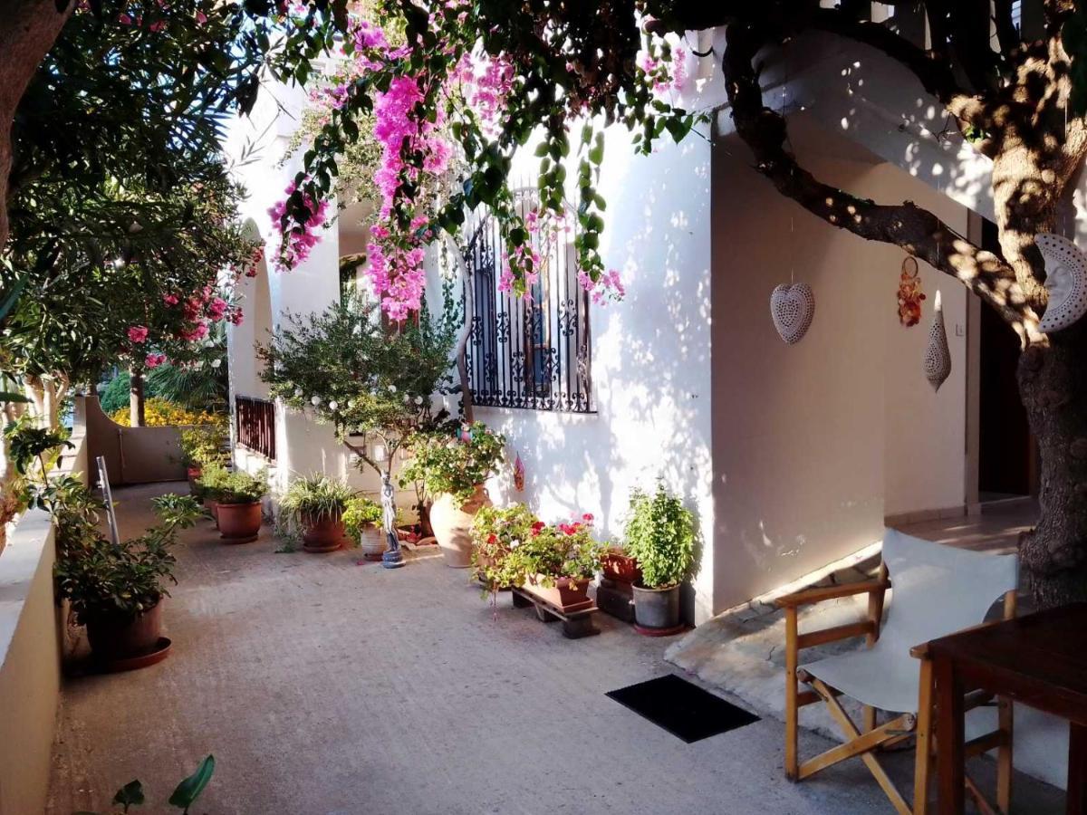 פלטניאס Irini Apartments מראה חיצוני תמונה