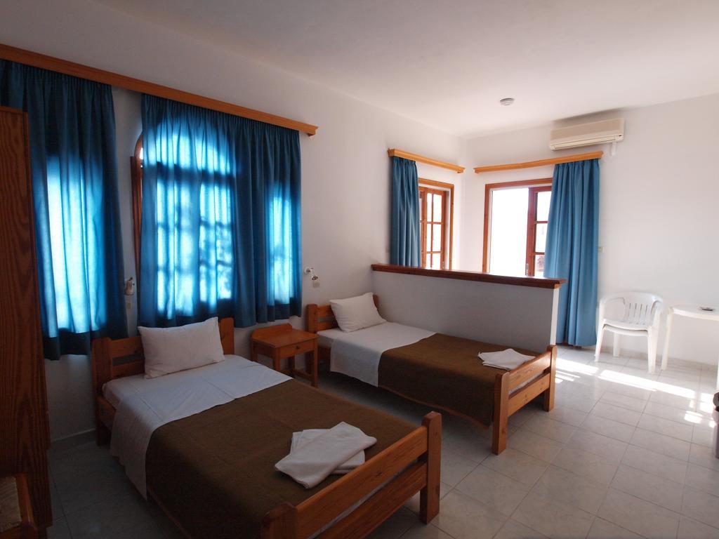 פלטניאס Irini Apartments חדר תמונה
